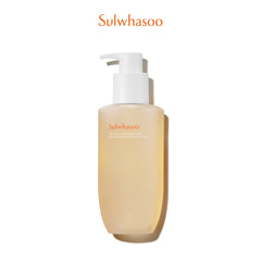 Sulwhasoo Gentle Cleansing Foam, lathers into a rich foam for a deep cleanse to remove dirt, fine dust and impurities while leaving skin well moisturized.